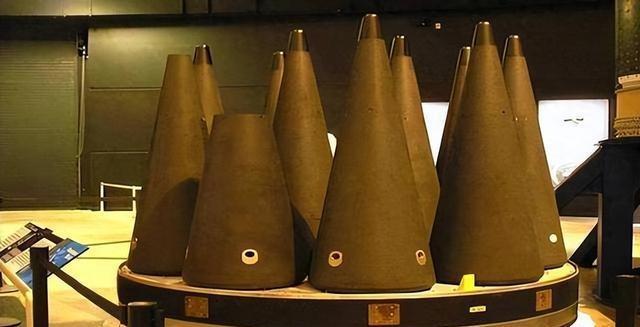 中俄美集体反对，48小时美国2次警告，石破茂：高市在自寻死路