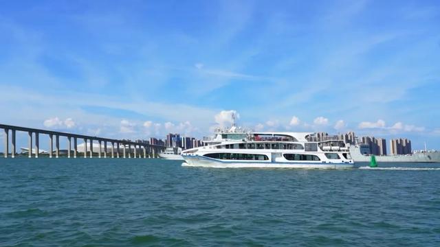 只要7元！一路打卡湛江地标！沉浸式体验→