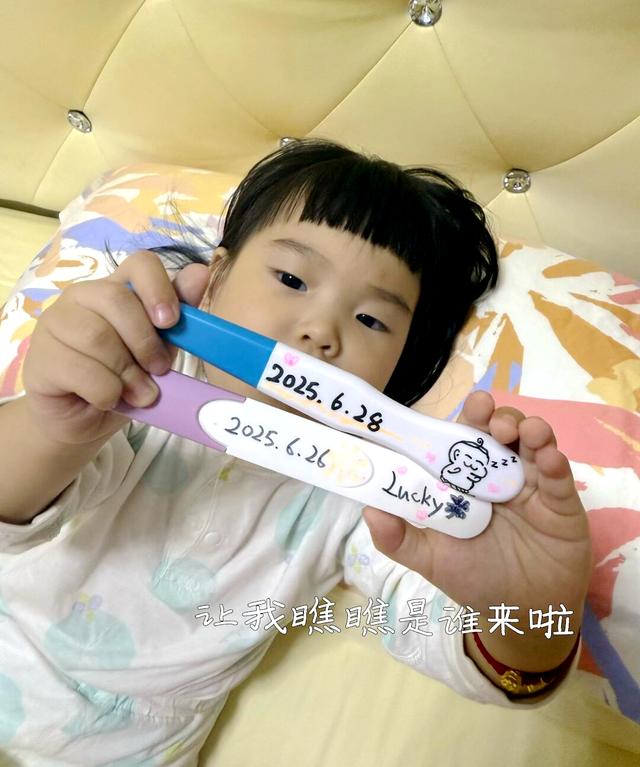 恭喜！香港乒乓球“一哥”宣布妻子二胎怀儿子，三年抱俩儿女双全