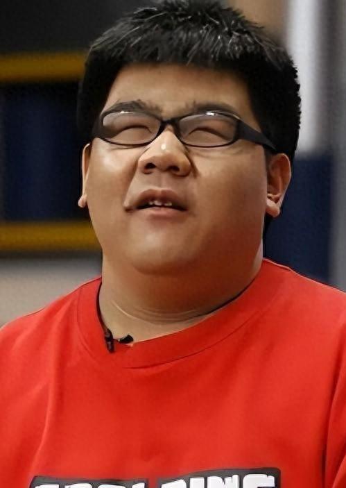 善恶终有报！狂妄自大的“盲人”歌手杨光，终究付出了惨痛代价！