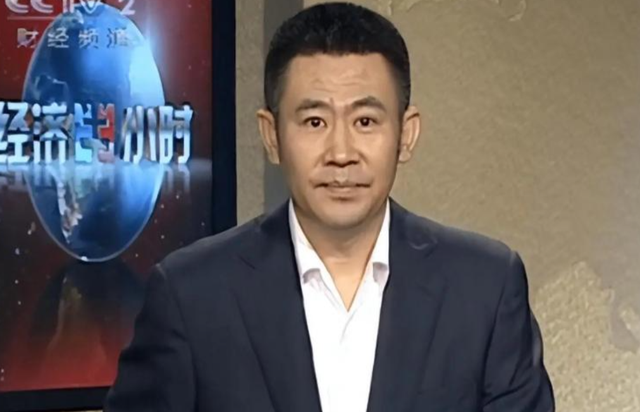 退休6个月还没享福就去世，一辈子无儿无女，他比罗京更令人惋惜