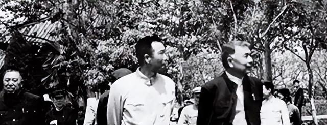 原河南省省长，后任辽宁省书记，自称是“农民的儿子”，享年81岁