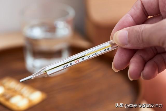 如何科学服用速效感冒胶囊？避开5个雷区，警惕小感冒引发大风险