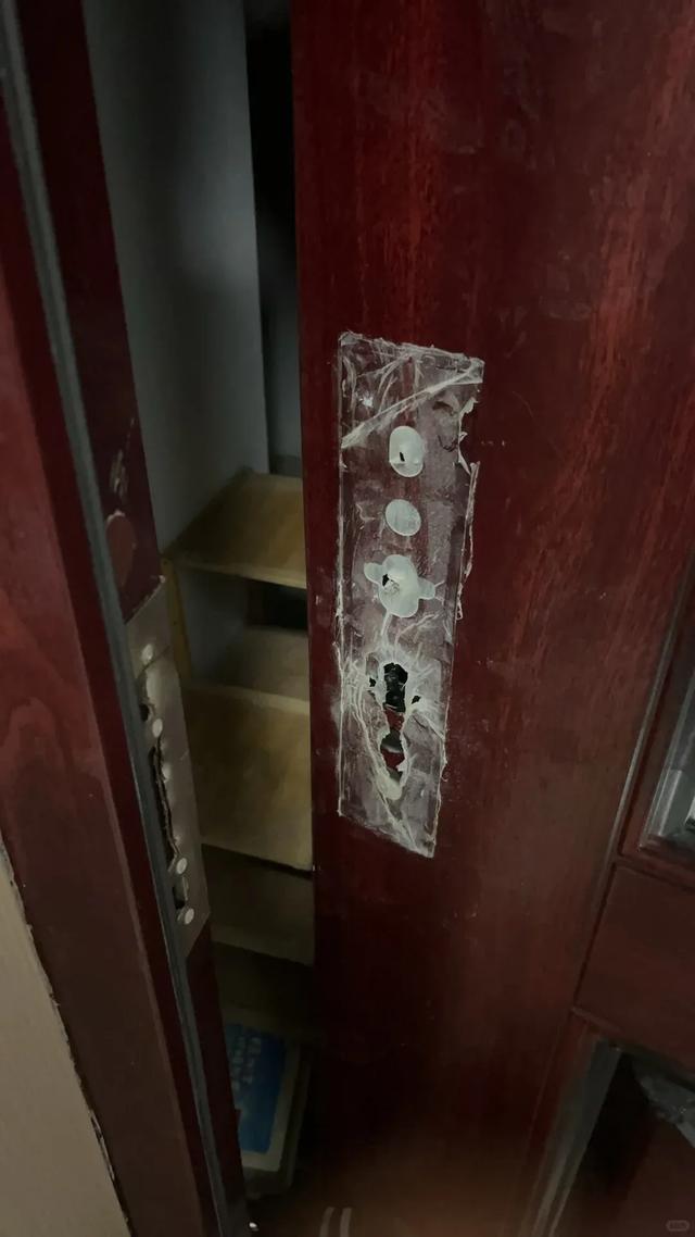 我把机械锁换成指纹锁，终于摆脱了钥匙噩梦！这些区别太真实！