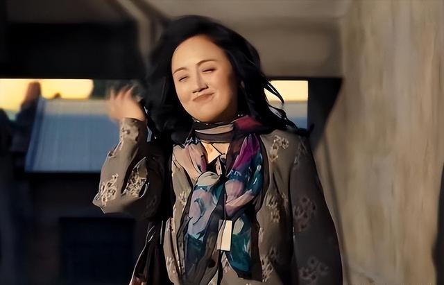 朱媛媛去世不到1年	，52岁辛柏青现身春晚彩排，恶心的一幕出现了