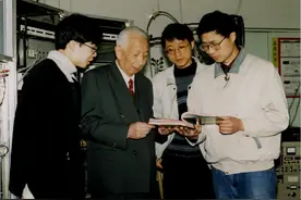 一部扎根于上海技物所的红外传奇图片