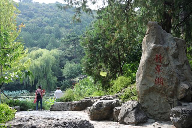 “青山依旧在，几度夕阳红”的北京香山