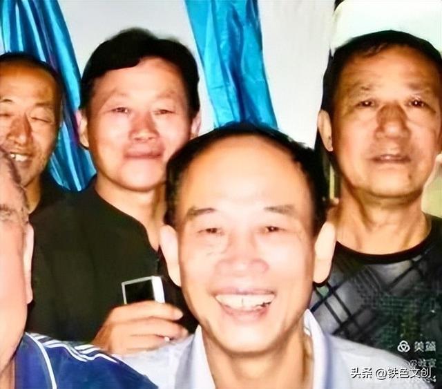 铁道兵战友延安行旅行团到达西安