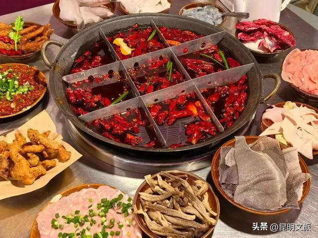 一半鸥气，一半锅气！立冬赴昆暗号：追完红嘴鸥就来顿火锅！下班就去~