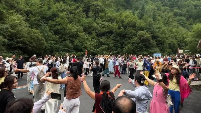 【模范风采录】杨慧芳:坚守平凡岗位传递团结深情 勇担使命之责共筑和谐之基