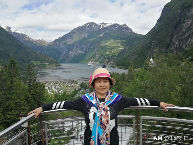 在挪威峡湾，一天三次轮渡，带来的震撼体验