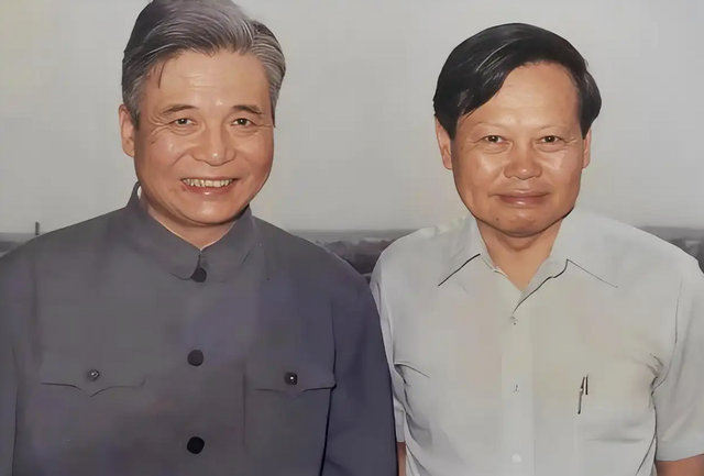杨振宁走后，翁帆发声	，伴随两人的三个疑问，也该解开了