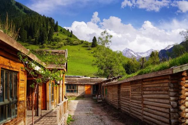 草原花海，塞外江南——超全新疆伊犁旅游攻略