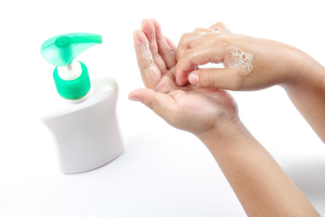 甲流的元凶被查出，海鲜没上榜，第1名大家或许每天都在接触！