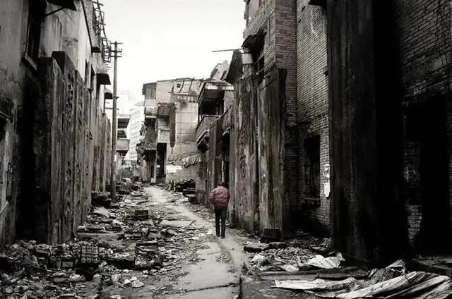 重庆闹市中竟隐藏庞大石碑林，数量众多历史悠久，却很少有人知道