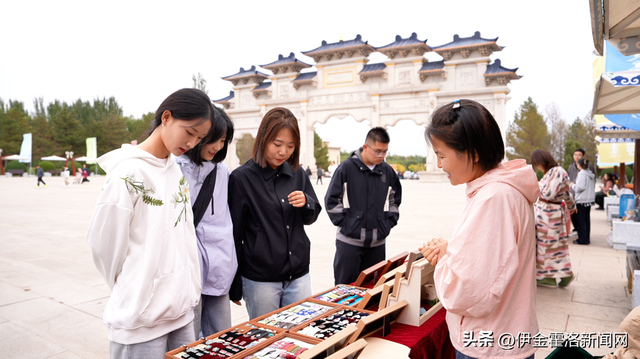 朋友圈刷屏了！这个非遗体验区让游客直呼“真香”……