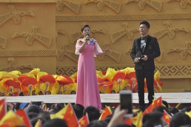 盘点20首获国家认可的歌曲：为何它们能成为“国民级爱国旋律”？