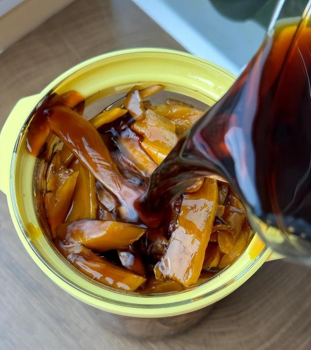 冬天气血差	，这五样家常食材要常吃，驱寒补气血，轻松过寒冬