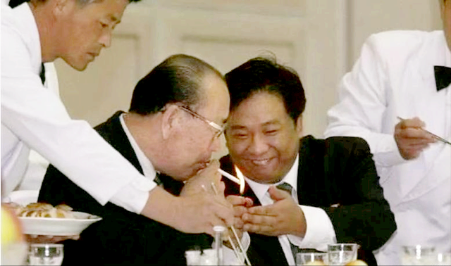 国家出手！6大首富落网，坑惨老百姓欲移民跑路，没一个值得原谅