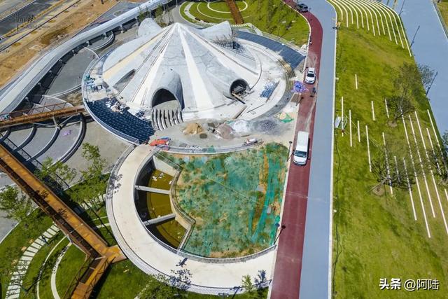 椒江的闸口公园被网友诩为“拍照圣地”,实际上却空旷无人,何故