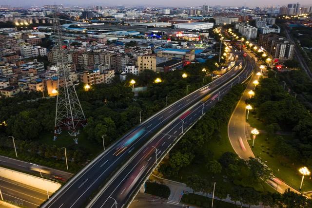 不是深圳，不是上海，让我惊艳的竟然是广州的郊区！