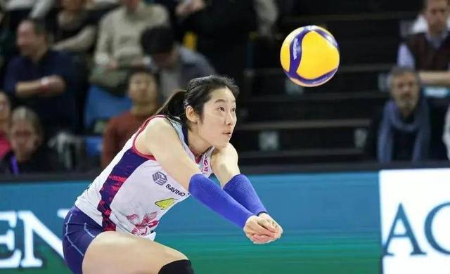 “远走”意大利10个月，官媒揭开朱婷真实处境，郎平说的一点没错