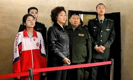 伟人唯一曾孙女毛甜懿，15岁成音乐天才，长相像她奶奶杨开慧！