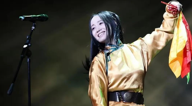 她5次上春晚，被恩师骗怀孕，自杀未遂不幸流产，57岁却依旧单身