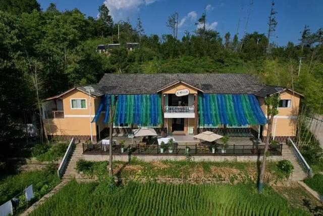 市县联动·清凉一夏丨抓住夏天的尾巴，向遵义出发！