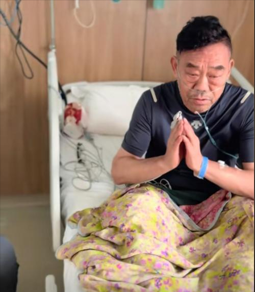 杨少华刚头七！杨伦后脚住院，恶心一幕出现，杨议探望嘴欠遭声讨