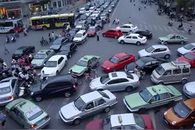 再也不忍了！广州一胆大女子因电动车罚款，勇敢状告市政！图片