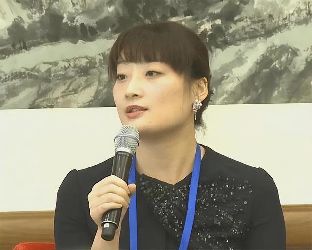 宗馥莉不再沉默！公开曝光真实处境，“掏空”娃哈哈终于真相大白