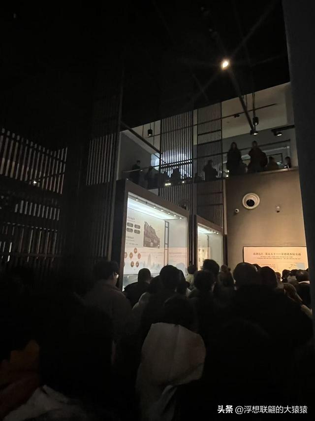 景德镇一日游，只顾着人挤人看后脑勺了，真正做到“累并快乐着”