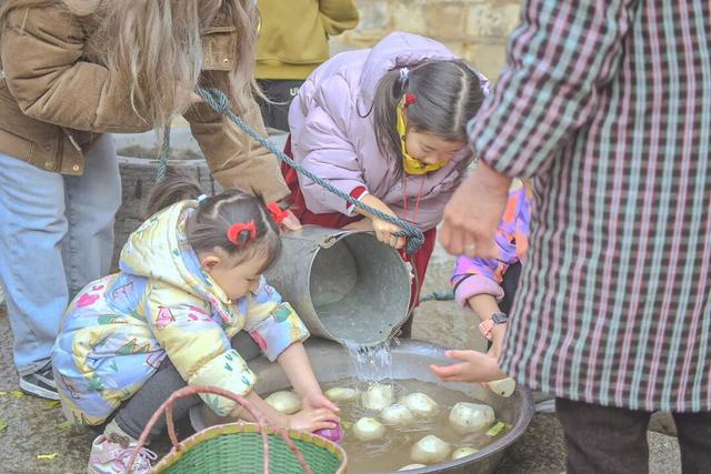 若你问深秋最该去哪里偷段闲？答案，就藏在黟县