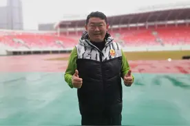 专访青岛红狮主帅孙新波：站上中甲赛场，太不容易！图片