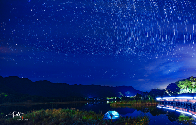 年度压轴流星雨即将来临，来月坝追星！