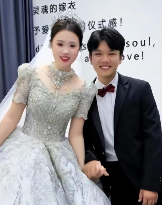 解清帅大婚不到3天，令人作呕的事发生，妈妈和嫂子被互联网撕