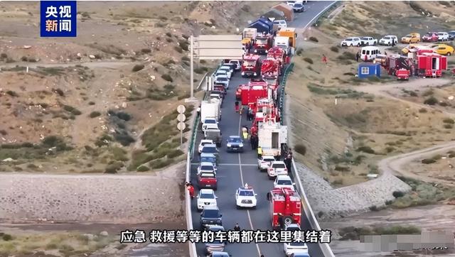 露营10人遇难幸存女孩痛哭，称原有三次机会活命，但没人听劝