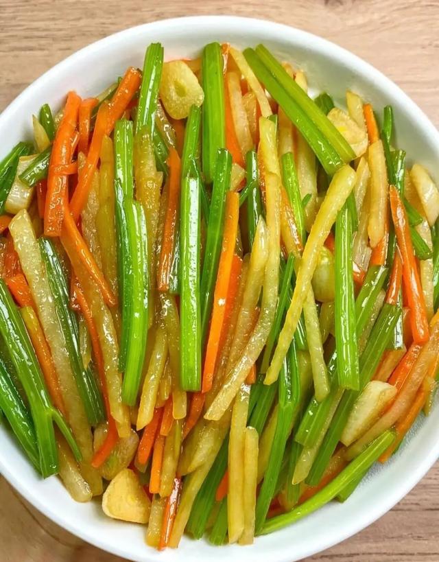 4种一吃就“拉屎”的蔬菜，被称为“肠道润滑油”帮助你顺畅拉屎