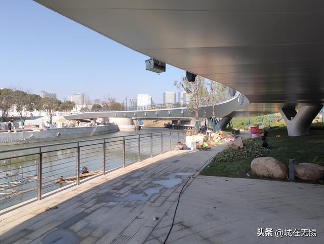 赶工热火朝天的无锡太湖湾音乐厅