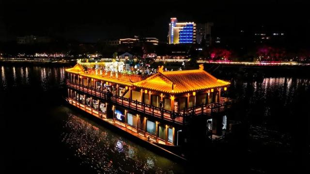 秋假+国庆+中秋：这个超长假期，就来这里！古镇、森林、岛屿、游船、乐园……我们全包了！