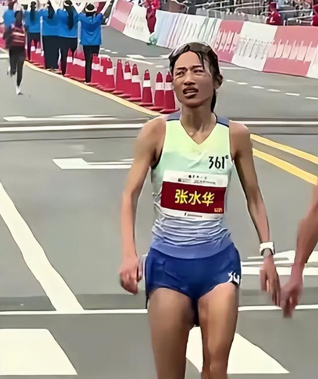 “最快女护士	”彻底辞职！多方紧急发声	，3个原因注定她会走这步