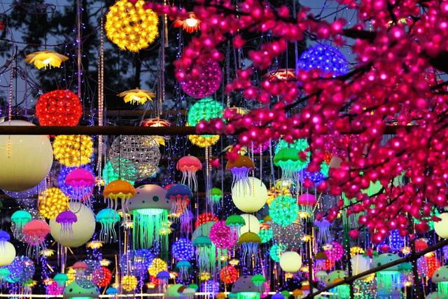 桂林：首届非遗千灯游园，光影艺术璀璨盛宴！