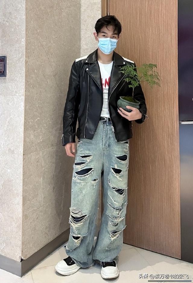 一路走好！继送走大S后，解晓东因抢救无效去世	，曾摔伤重度昏迷
