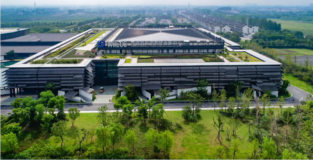 乌镇峰会启幕：世界互联网商会如何引领数智新航向？