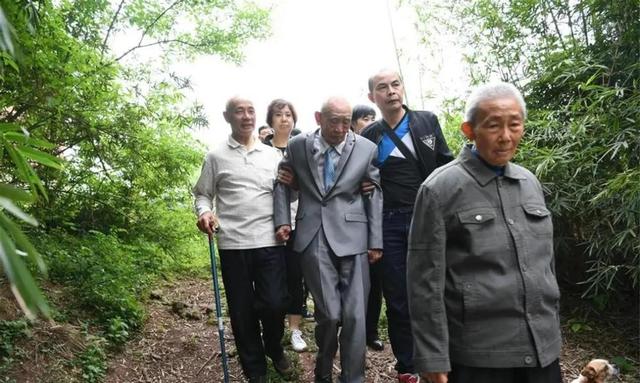 1992年，台湾老兵回湖南探亲却找不到家，村民：你家人都没了