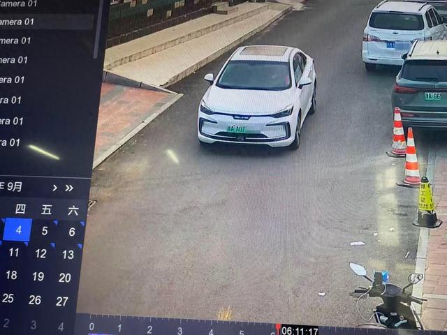 网约车司机清晨猝死车内，滴滴火箭回应：未接单不赔！家属崩溃质问：他不是在上班吗？