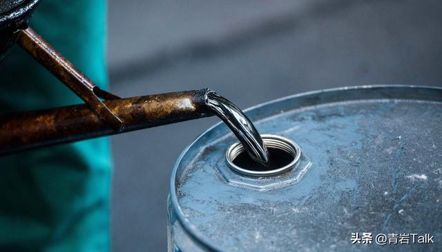 美国左右为难，既要降息又怕通胀，高油价成2026年最大变数？