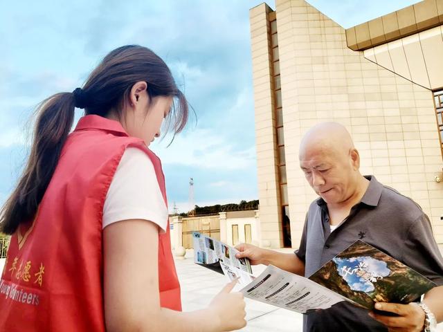 推动文旅深度融合 | 团市委组织开展志愿服务行动温暖八方游客