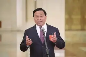 “娶不起死不起”！农民群体到底有多难，两会上农业部部长发声图片